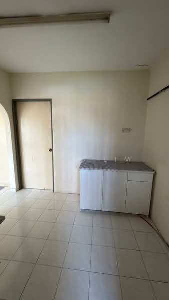Taman Pekaka Block 33 untuk Untuk Disewa - RM 900 /bulan, Mac 2026 - Interior - PropertyGuru.com.my