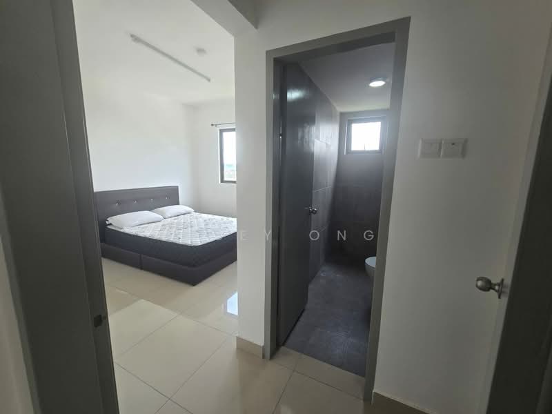 Condominium for Rent at Avia Plus, Bandar Country Homes - Casey Ong - Bedroom - PropertyGuru.com.my