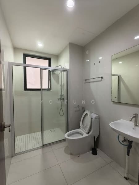 Royal Strand @ Country Garden Danga Bay untuk Untuk Disewa - RM 2,600 /bulan, Mac 2026 - Bathroom - PropertyGuru.com.my
