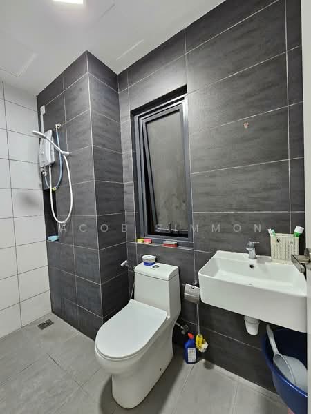 Horizon Suites untuk Untuk Disewa - RM 1,300 /bulan, Apr 2026 - Bathroom - PropertyGuru.com.my