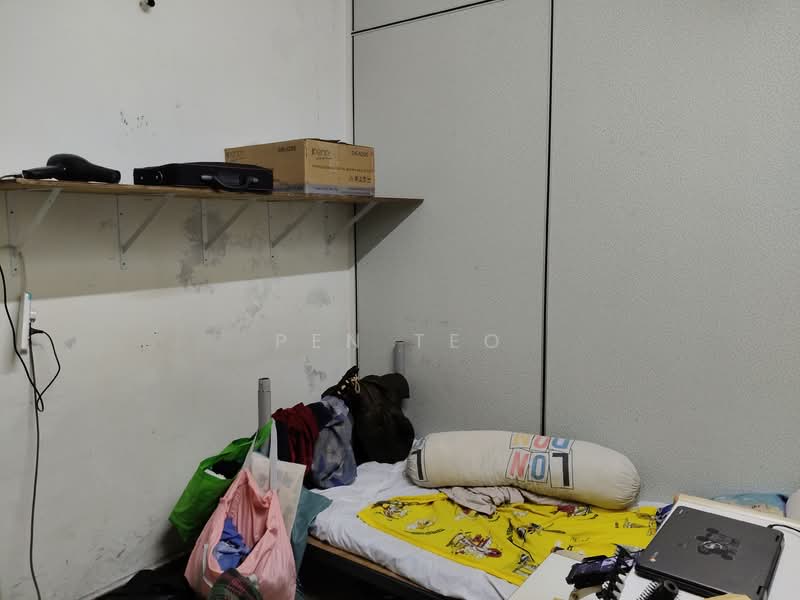 Shop / Office for Rent in Dato Keramat (George Town) - Pen Teo - Back Room - PropertyGuru.com.my