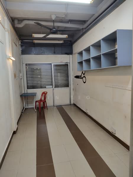 Shop / Office for Rent in Dato Keramat (George Town) - Pen Teo - Front Room - PropertyGuru.com.my