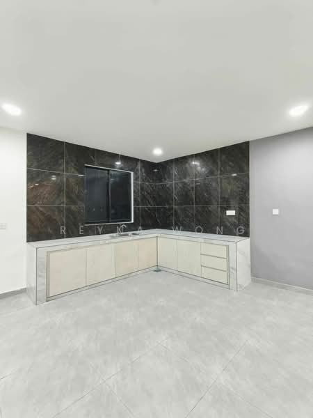 Terraced House for Sale in Taman Molek (Johor Bahru) - Reyna Wong - Kitchen - PropertyGuru.com.my