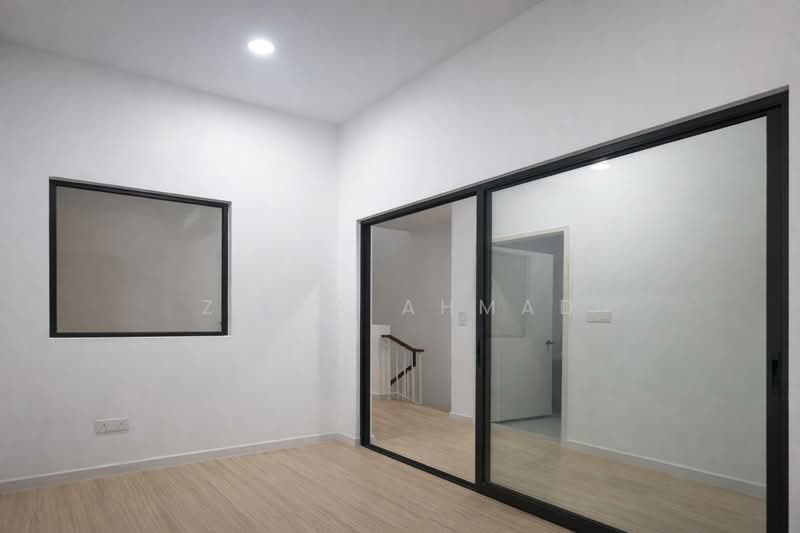 2-storey Terraced House for Rent in Dengkil (Selangor) - Zilla Ahmad - Interior - PropertyGuru.com.my