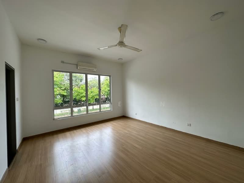 Untuk Disewa - SETIA BAYUEMAS