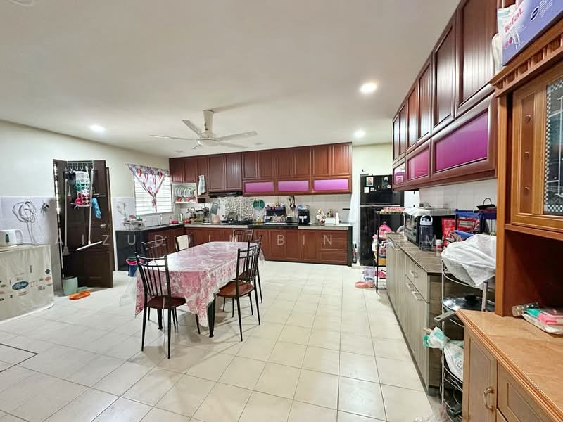 Semi-Detached House for Sale in Rawang (Selangor) - Aizuddin bin Ahmad - Kitchen - PropertyGuru.com.my