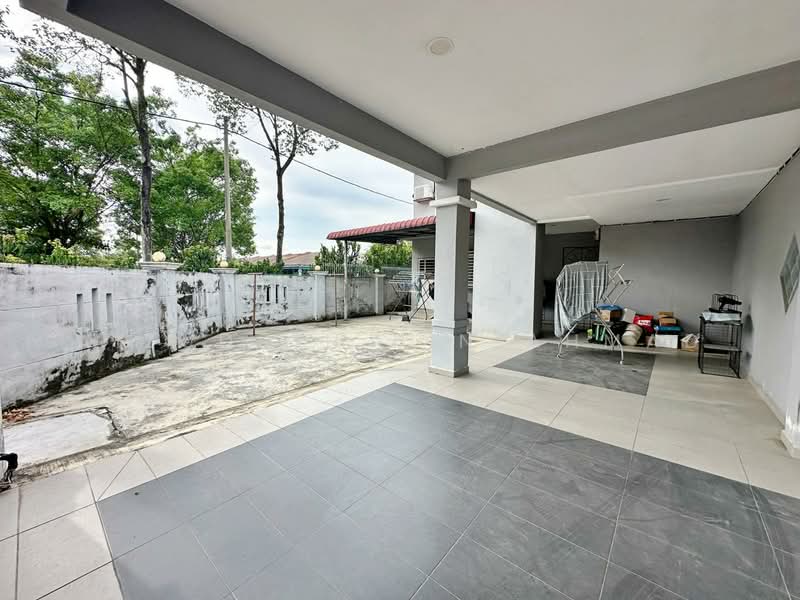 Semi-Detached House for Sale in Rawang (Selangor) - Aizuddin bin Ahmad - Exterior - PropertyGuru.com.my