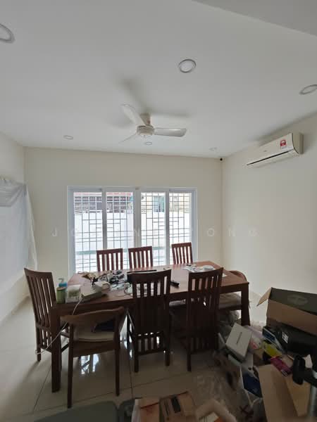 Taman Johor Jaya untuk Untuk Dijual - RM 1,200,000, Mac 2026 - Dining Room - PropertyGuru.com.my