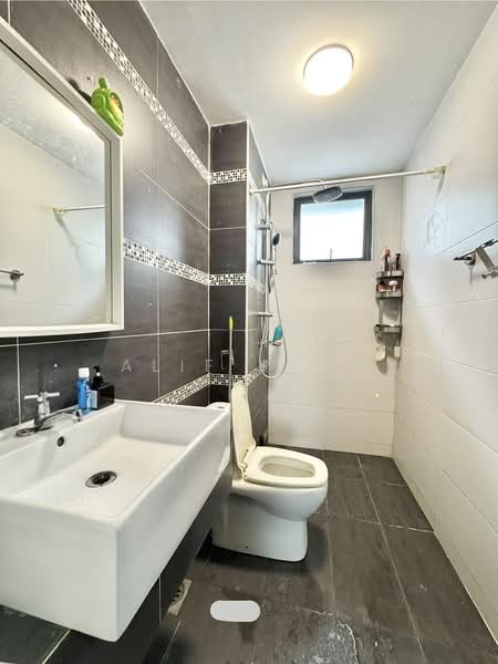 Condominium for Sale at Pinang Heights - Alif Saad - Bathroom - PropertyGuru.com.my