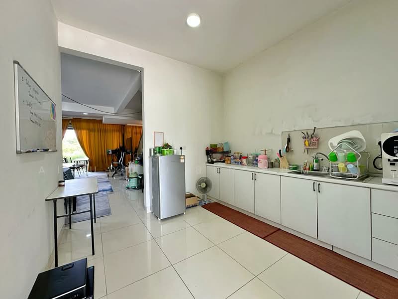Double Storey Terrace House (Pinevalley), Presint 12, Putrajaya untuk Untuk Dijual - RM 1,200,000, Mac 2026 - Kitchen - PropertyGuru.com.my