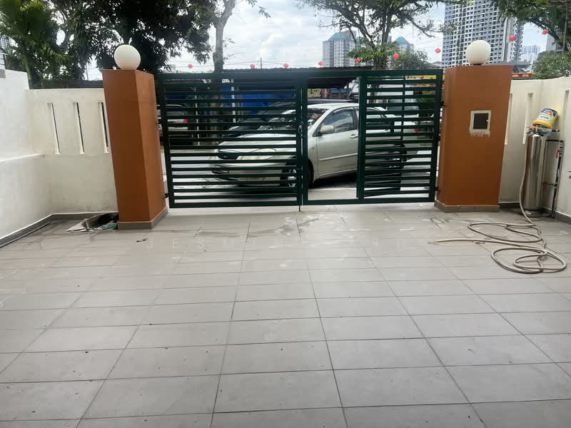 Kepong Baru untuk Untuk Disewa - RM 2,300 /bulan, Mac 2026 - Exterior - PropertyGuru.com.my
