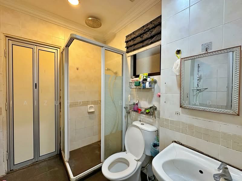 Taman Mutiara Indah untuk Untuk Dijual - RM 1,050,000, Mac 2026 - Bathroom - PropertyGuru.com.my