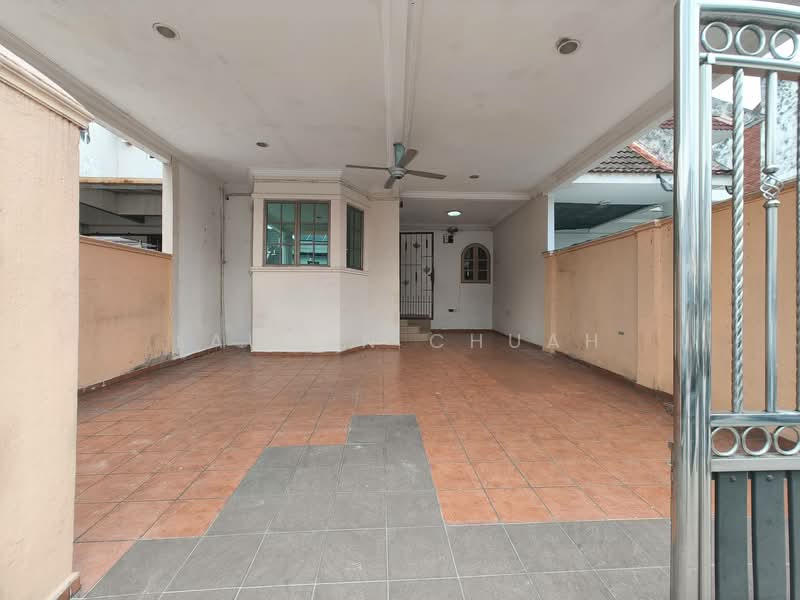 2-storey Terraced House for Sale in SS18 (Subang Jaya) - Lauran Chuah - Exterior - PropertyGuru.com.my