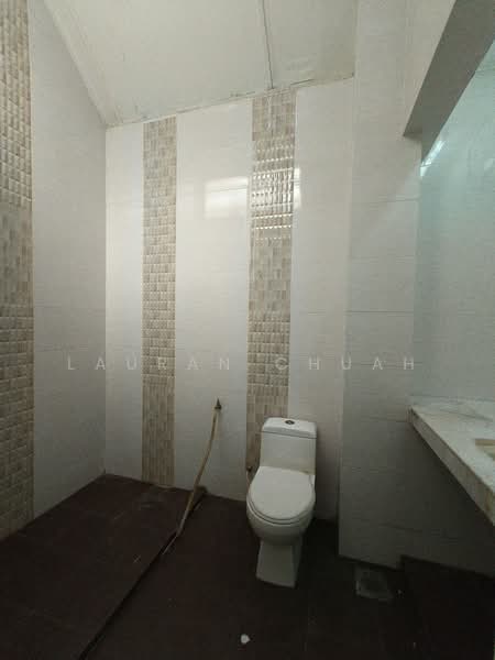 2-storey Terraced House for Sale in SS18 (Subang Jaya) - Lauran Chuah - Bathroom - PropertyGuru.com.my