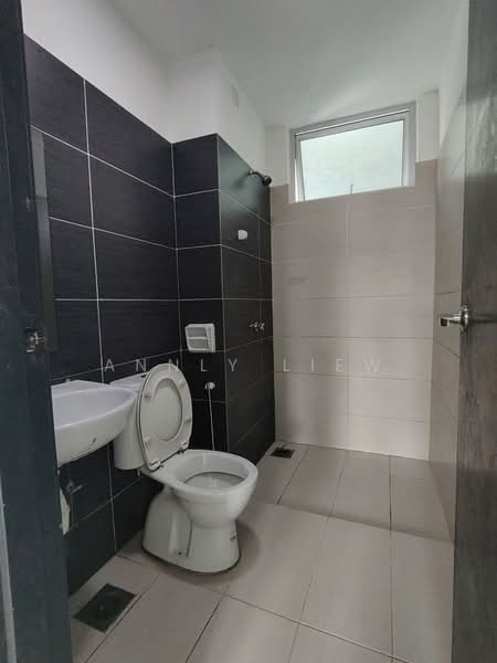 Midori Green (Pangsapuri Hijauan) untuk Untuk Disewa - RM 2,000 /bulan, Mac 2026 - Bathroom - PropertyGuru.com.my