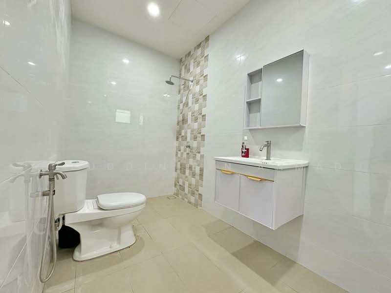 Taman Koperasi Cuepacs untuk Untuk Dijual - RM 1,070,000, Mac 2026 - Bathroom - PropertyGuru.com.my