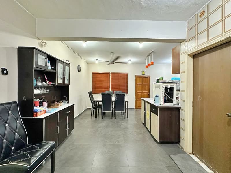 Bungalow for Sale in Puchong (Selangor) - Aizuddin bin Ahmad - Kitchen - PropertyGuru.com.my