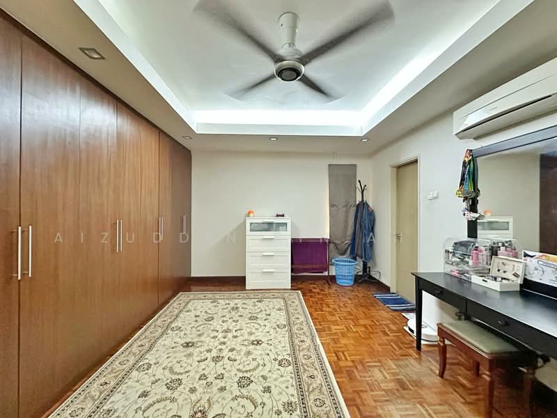 Bungalow for Sale in Puchong (Selangor) - Aizuddin bin Ahmad - Bedroom - PropertyGuru.com.my