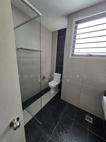 Rumah Teres 3 Tingkat untuk Dijual di Cyber 11 (Cyberjaya) - Gudrotullah Ikhwan - Bathroom - PropertyGuru.com.my