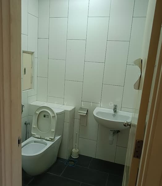 Office for Rent in Kuala Lumpur (Kuala Lumpur) - Key Ling - Bathroom - PropertyGuru.com.my