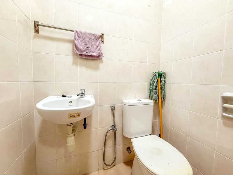 Semi-Detached House for Sale in Saujana Impian (Kajang) - Gudrotullah Ikhwan - Bathroom - PropertyGuru.com.my