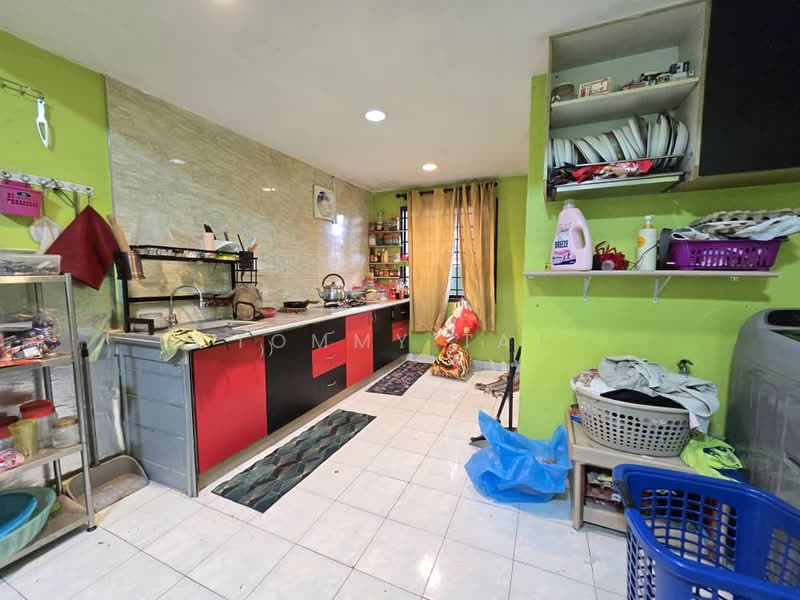 Megah Ria Megahs Rias untuk Untuk Dijual - RM 738,000, Mac 2026 - Kitchen - PropertyGuru.com.my