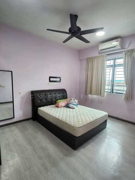 Service Residence for Sale at Sky Oasis Residence (Pangsapuri Oasis 1) - Coco Feng Lily - Bedroom - PropertyGuru.com.my