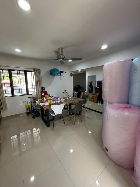 Jalan Serindit Bandar Puchong Jaya,Selangor untuk Untuk Dijual - RM 1,018,000, Mac 2026 - Living Room - PropertyGuru.com.my
