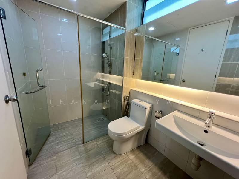 A'Marine Condominium untuk Untuk Disewa - RM 5,500 /bulan, Mac 2026 - Bathroom - PropertyGuru.com.my