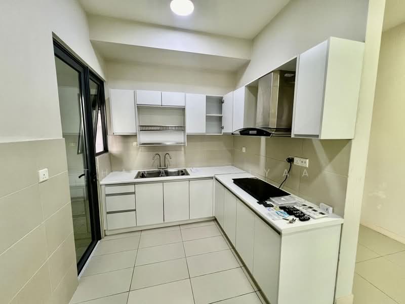 A'Marine Condominium untuk Untuk Disewa - RM 5,500 /bulan, Mac 2026 - Kitchen - PropertyGuru.com.my