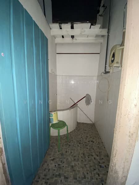 Taman Pantai Timur untuk Untuk Dijual - RM 300,000, Mac 2026 - Bathroom - PropertyGuru.com.my