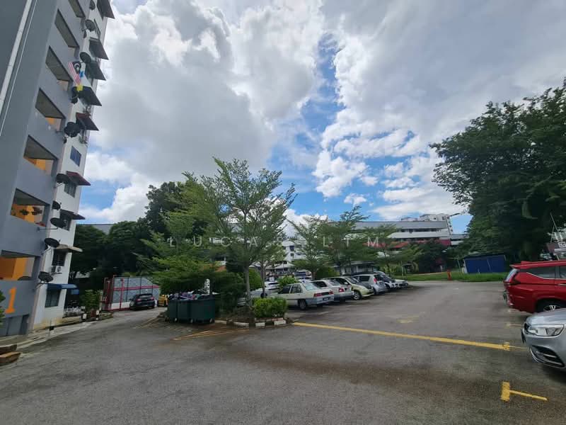 Jalan Tengah untuk Untuk Dijual - RM 300,000, Mac 2026 - Exterior - PropertyGuru.com.my