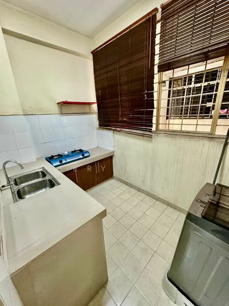 Fortune Avenue untuk Untuk Disewa - RM 980 /bulan, Mac 2026 - Kitchen - PropertyGuru.com.my