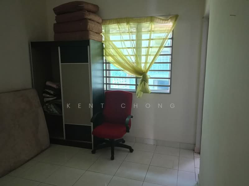 Semi-Detached House for Sale in Taman Tasik Semenyih (Semenyih) - Kent Chong - Bedroom - PropertyGuru.com.my