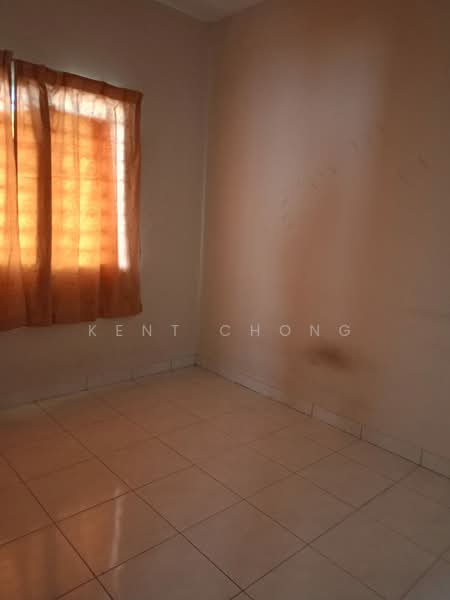 Semi-Detached House for Sale in Taman Tasik Semenyih (Semenyih) - Kent Chong - Bedroom - PropertyGuru.com.my