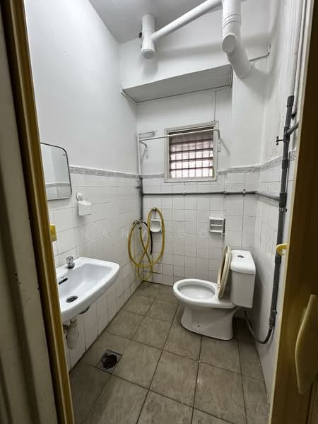Bandar Tun Hussein Onn untuk Untuk Disewa - RM 2,100 /bulan, Mac 2026 - Bathroom - PropertyGuru.com.my