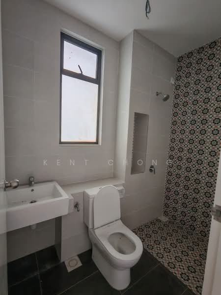 Semi-Detached House for Sale in Kuala Selangor (Selangor) - Kent Chong - Bathroom - PropertyGuru.com.my