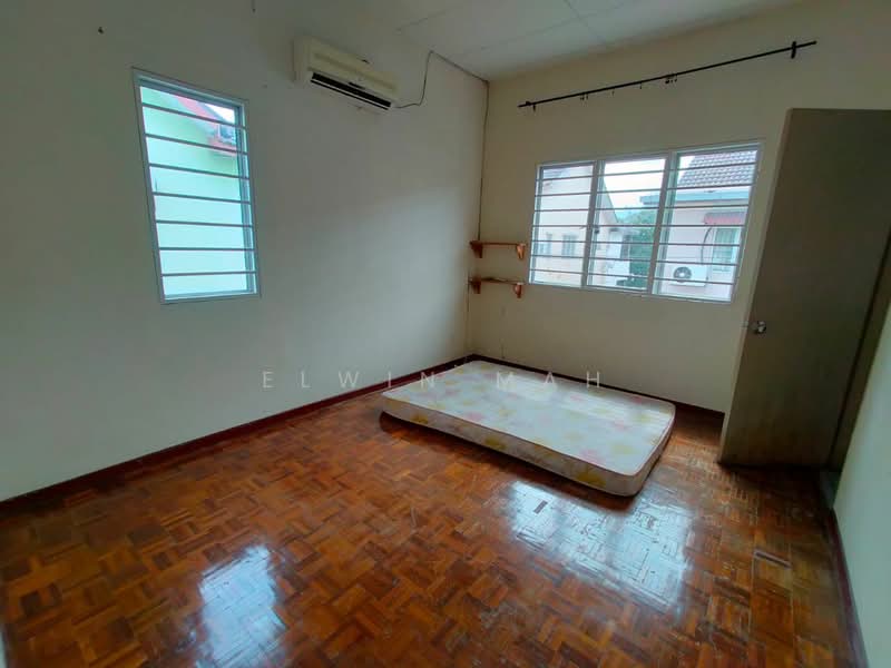 Taman Tun Perak untuk Untuk Dijual - RM 490,000, Mac 2026 - Bedroom - PropertyGuru.com.my
