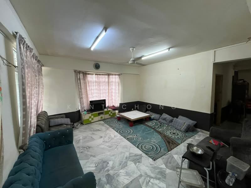 Bungalow for Sale in Taman Tasik Semenyih (Semenyih) - Kent Chong - Living Room - PropertyGuru.com.my