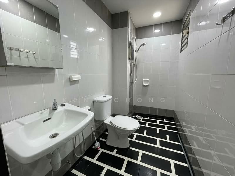 Villa Tropika untuk Untuk Dijual - RM 348,000, Mac 2026 - Bathroom - PropertyGuru.com.my