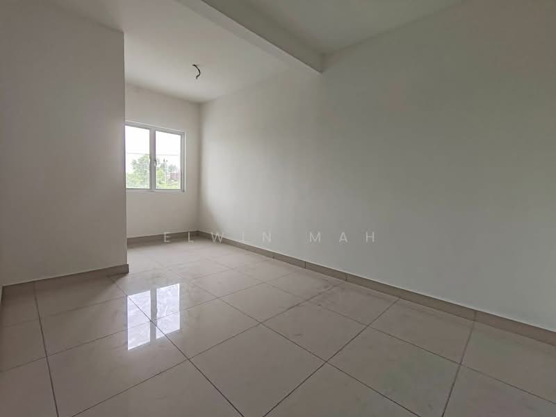 2-storey Terraced House for Sale in Taman Kundang Jaya (Rawang) - Elwin Mah - Interior - PropertyGuru.com.my