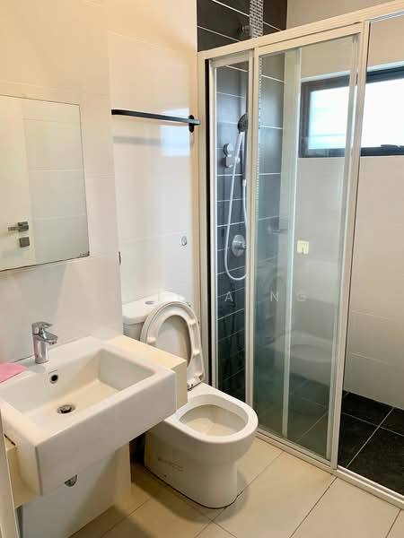 Semi-Detached House for Rent in Puchong (Selangor) - Felicia Ng - Bathroom - PropertyGuru.com.my