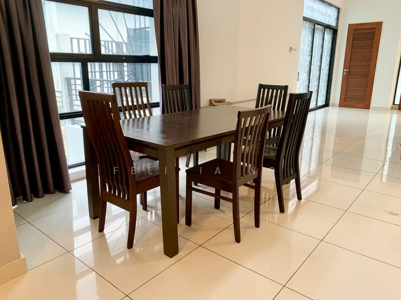 Semi-Detached House for Rent in Puchong (Selangor) - Felicia Ng - Dining Room - PropertyGuru.com.my