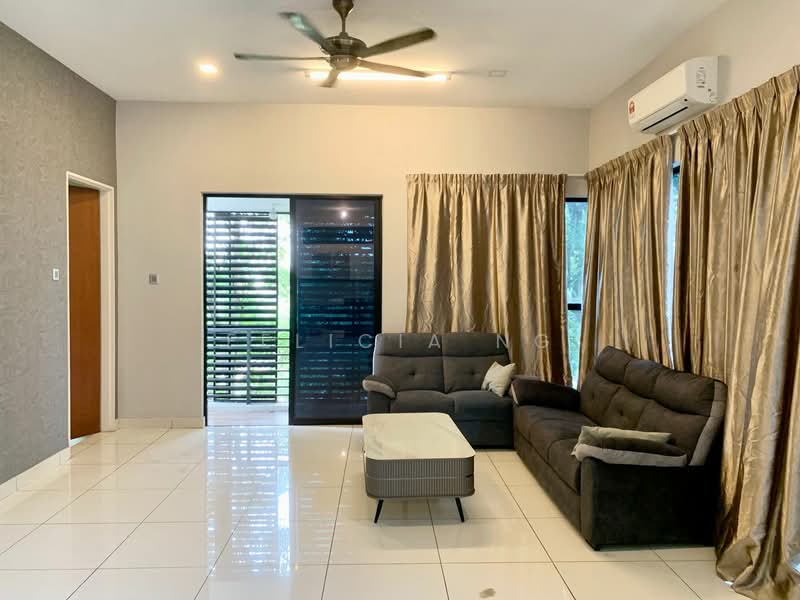 Semi-Detached House for Rent in Puchong (Selangor) - Felicia Ng - Living Room - PropertyGuru.com.my