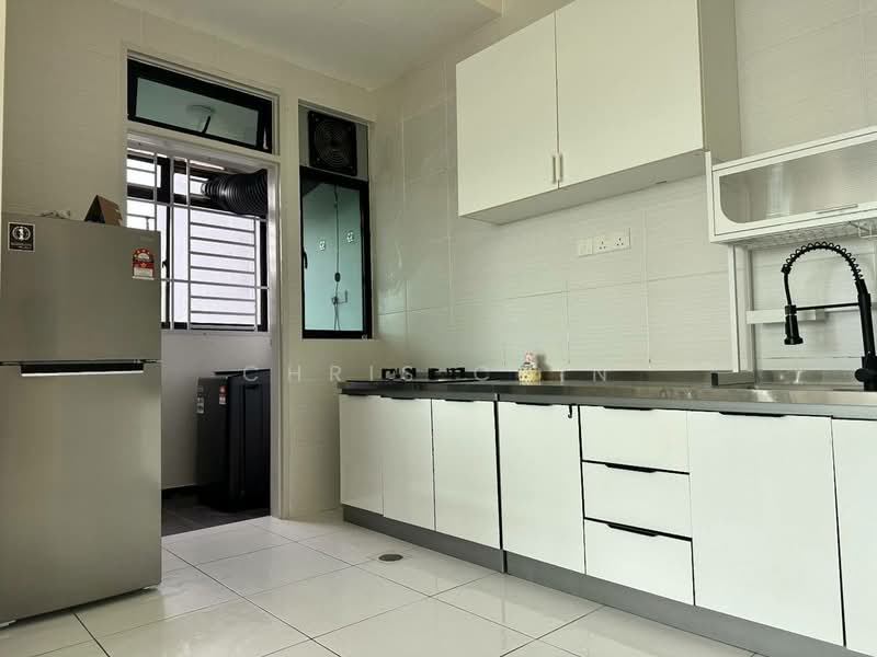 Service Residence for Rent at Sky Oasis Residence (Pangsapuri Oasis 1) - Chris Chin - Kitchen - PropertyGuru.com.my