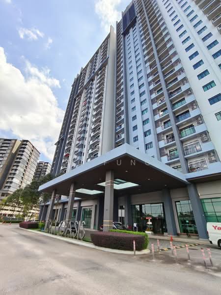 Service Residence for Sale at Sky Oasis Residence (Pangsapuri Oasis 1) - YC Fung - Exterior - PropertyGuru.com.my
