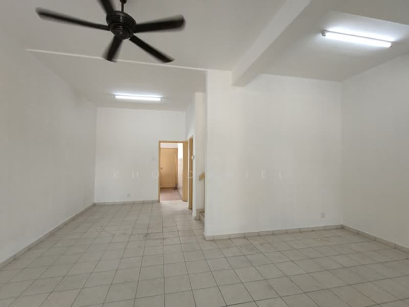 Rumah Teres 2 Tingkat untuk Dijual di Bandar Puteri Klang (Klang) - Kho Daniel - Living Room - PropertyGuru.com.my