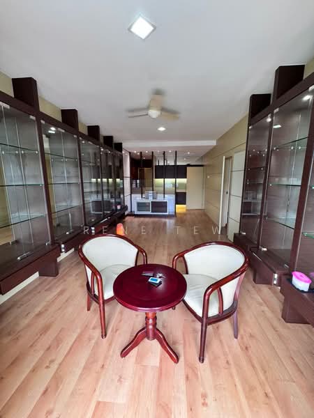 Apartment for Sale at Lake View Suites - Rene Tew - Living Room - PropertyGuru.com.my
