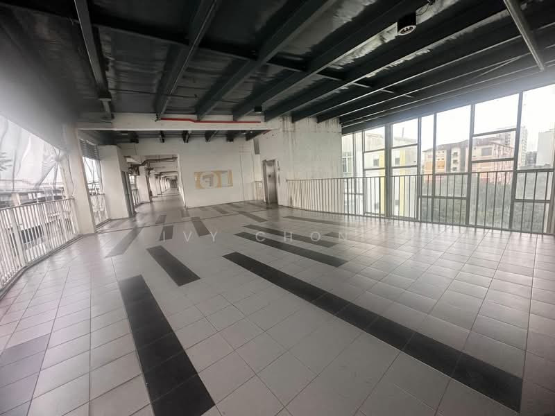 Office for Rent in Taman Tasik Prima (Puchong) - Ivy Chong - Corridor - PropertyGuru.com.my