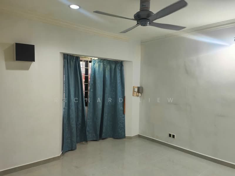 Rumah Teres 2 Tingkat untuk Dijual di SS2 (Petaling Jaya) - Richard Liew - Living Room - PropertyGuru.com.my